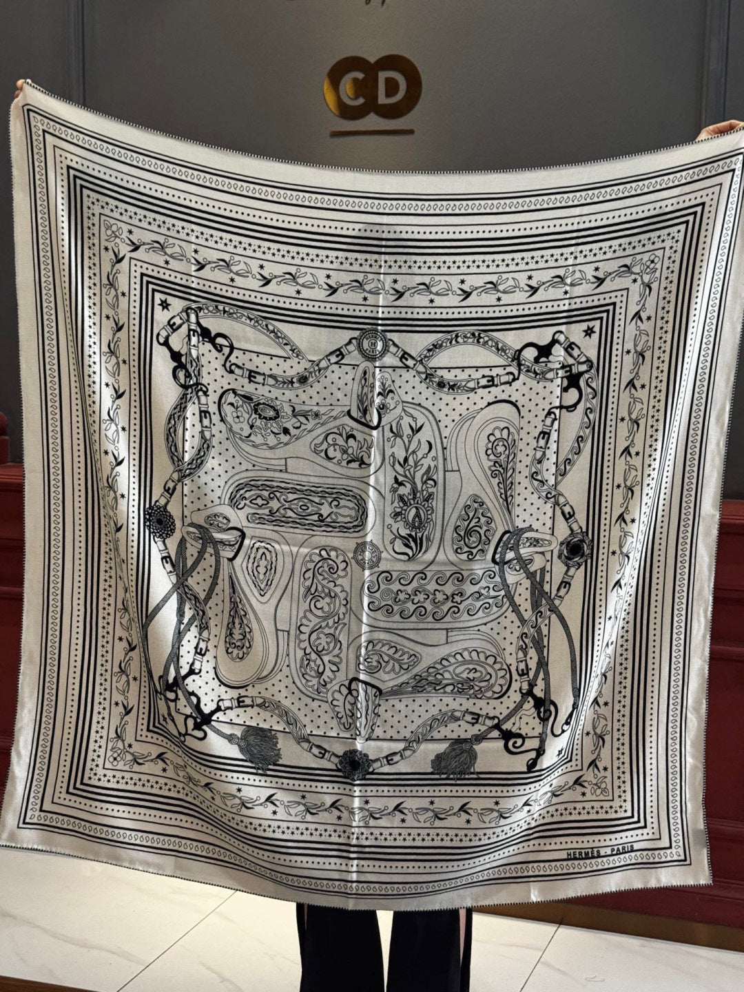 HERMES HERMES 25S SCARF 140 IN SILK CASERE 991677