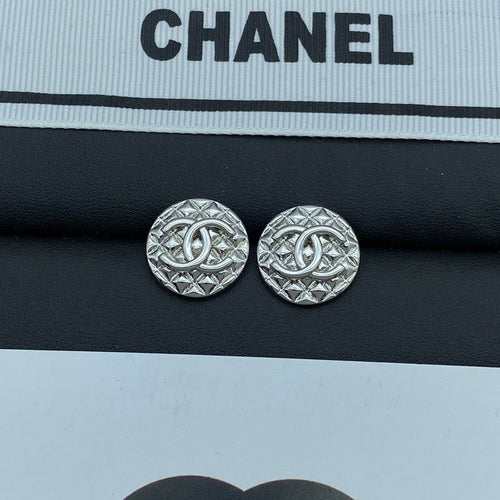 18K  Chanel Round White Gold Earrings