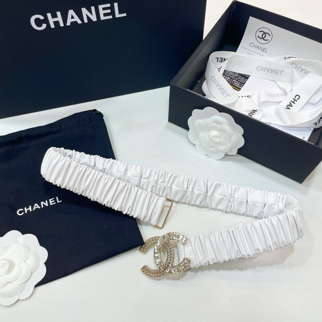 CHANEL DOUBLE 30MM STRETCH BELT IN WHITE CALFSKIN GOLD CHAIN BUCKLE CRYSTAL LOGO