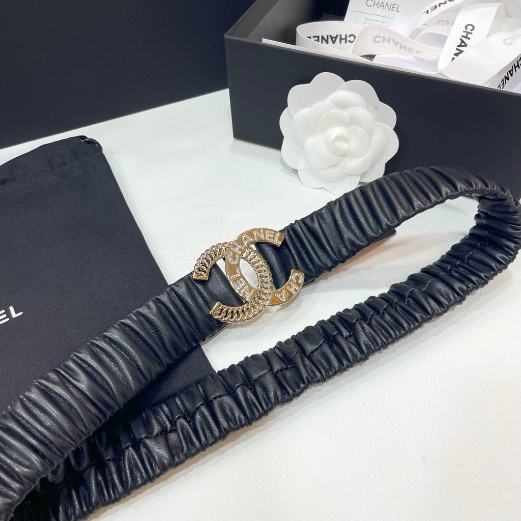 CHANEL DOUBLE 30MM STRETCH BELT IN BLACK CALFSKIN WITH GOLD CHAIN BUCKLE CRYSTAL DETAIL