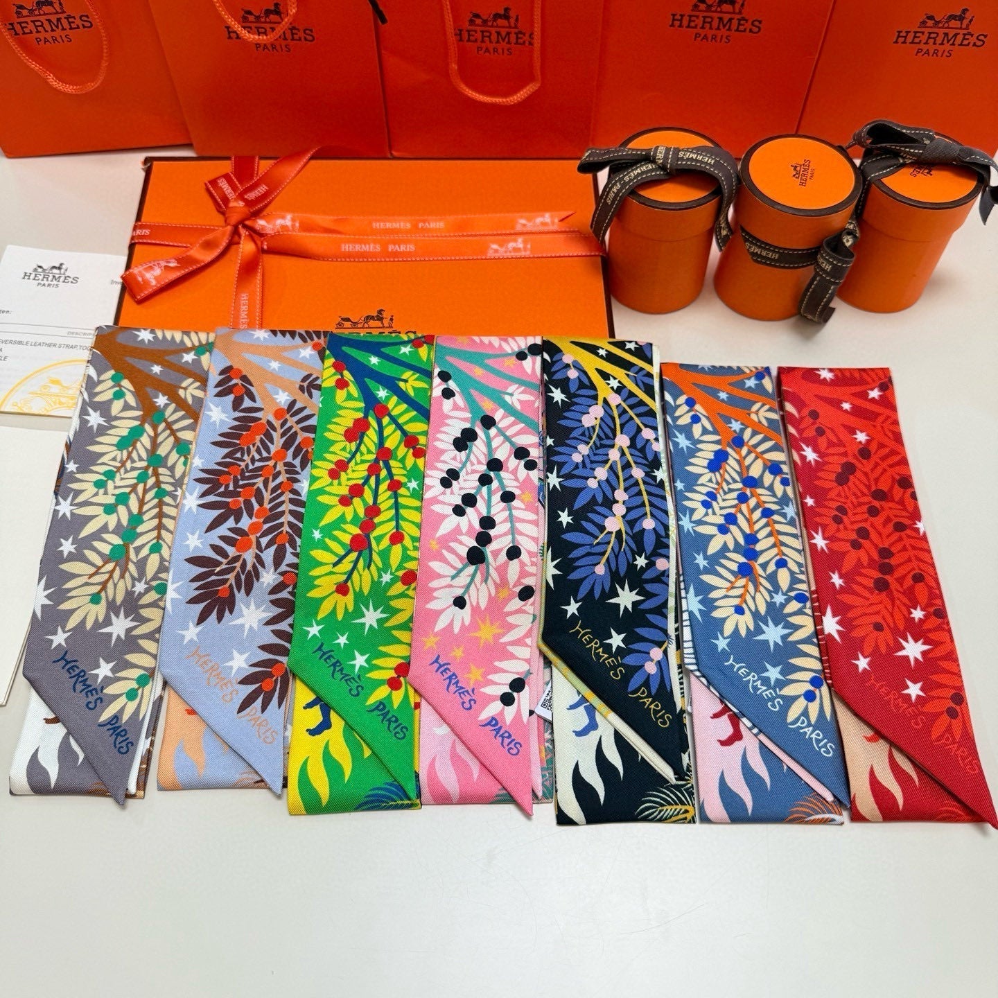HERMES HERMES 25S SILK NECKERCHIEF 86 IN SILK 714352