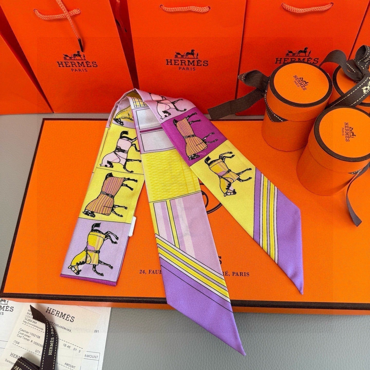 HERMES HERMES 25S NECKERCHIEF 86 IN SILK 991552