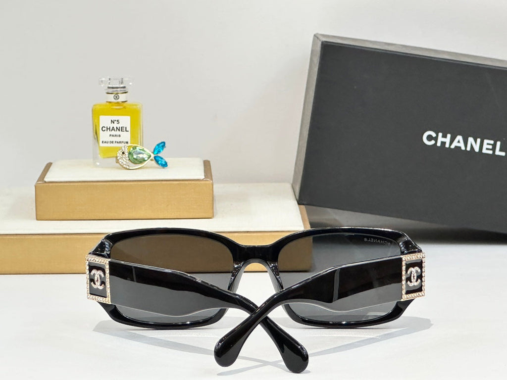 CHANEL RECTANGULAR SUNGLASSES CH4366 IN ACETATE EMBOSSED CRYSTAL