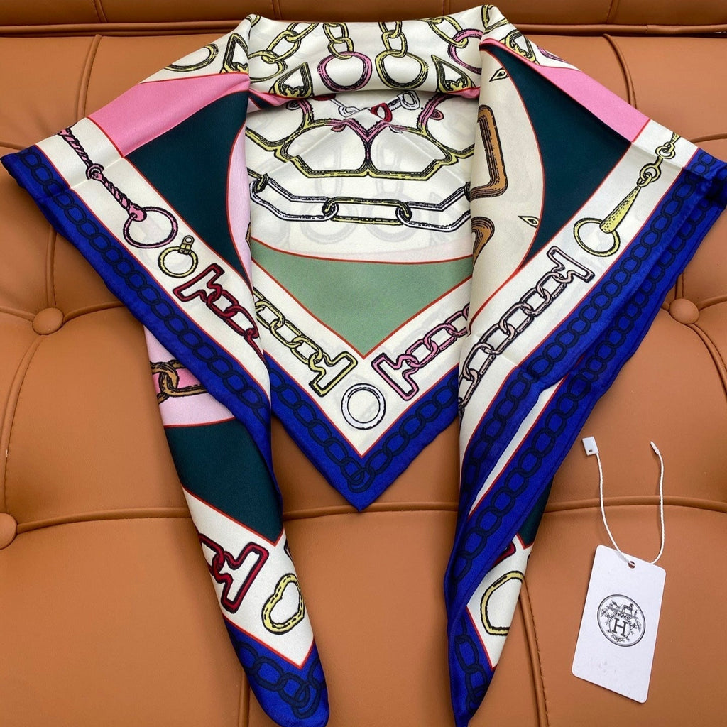 HERMES HERMES 25S SCARF 90 IN SILK 703667