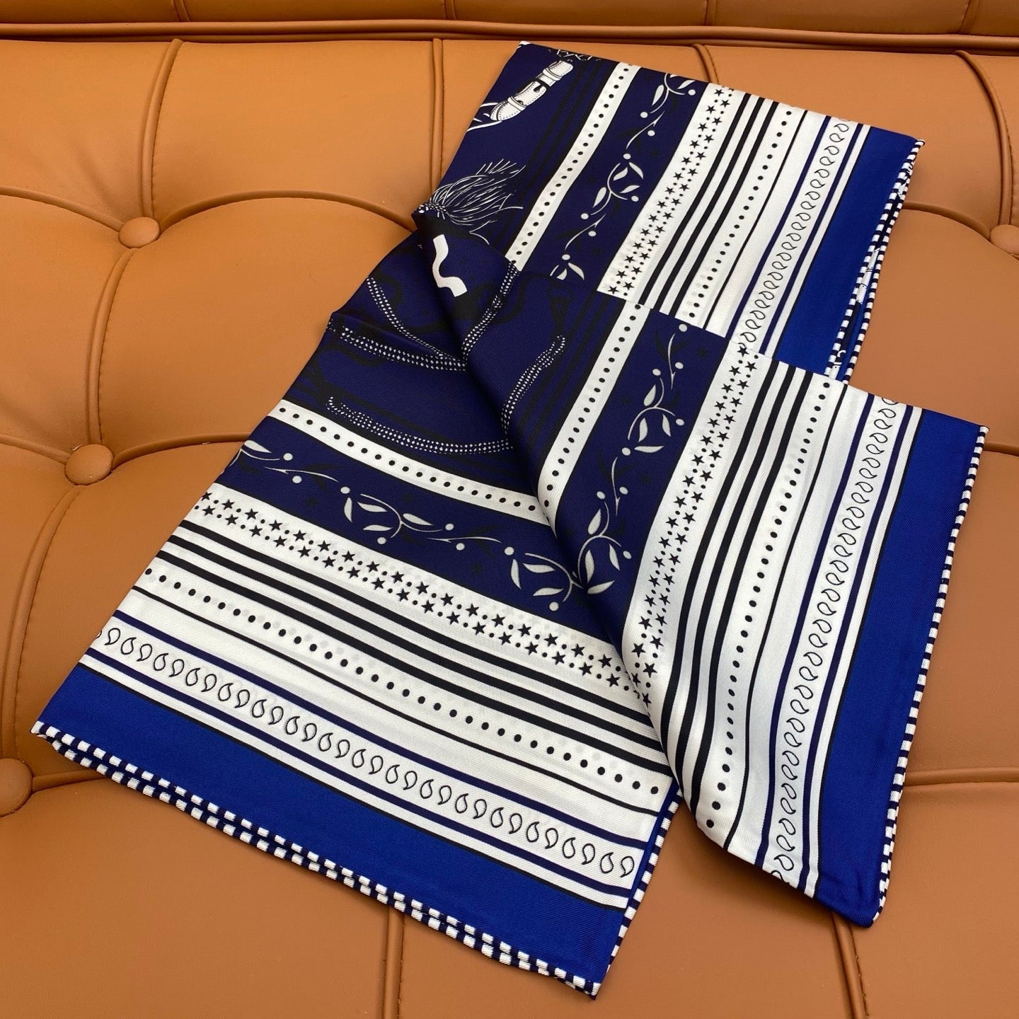 HERMES HERMES 25S SCARF 90 IN SILK 718485