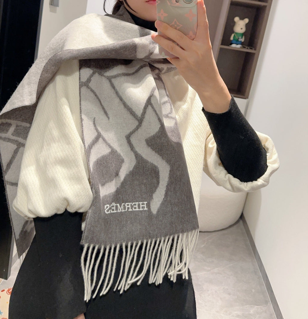 HERMES CASAQUE PORTE-CLEFS MUFFLER 180 CM SPANISH GRAY CASERE