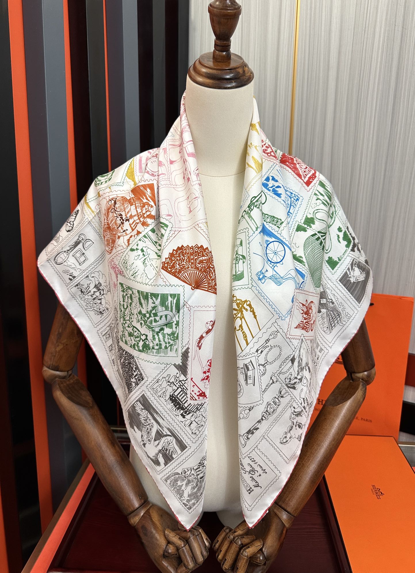 HERMES HERMES 25S SCARF 90 IN SILK 732035
