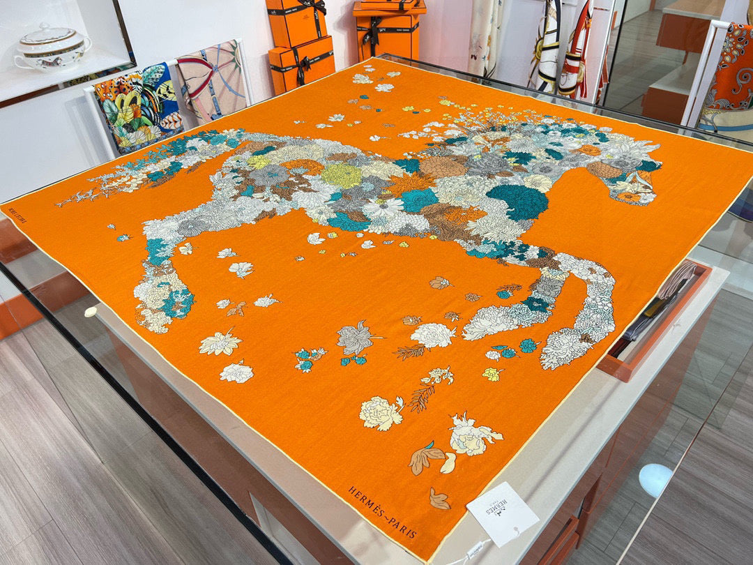 HERMES HERMES 25S SCARF 140 IN SILK 724764
