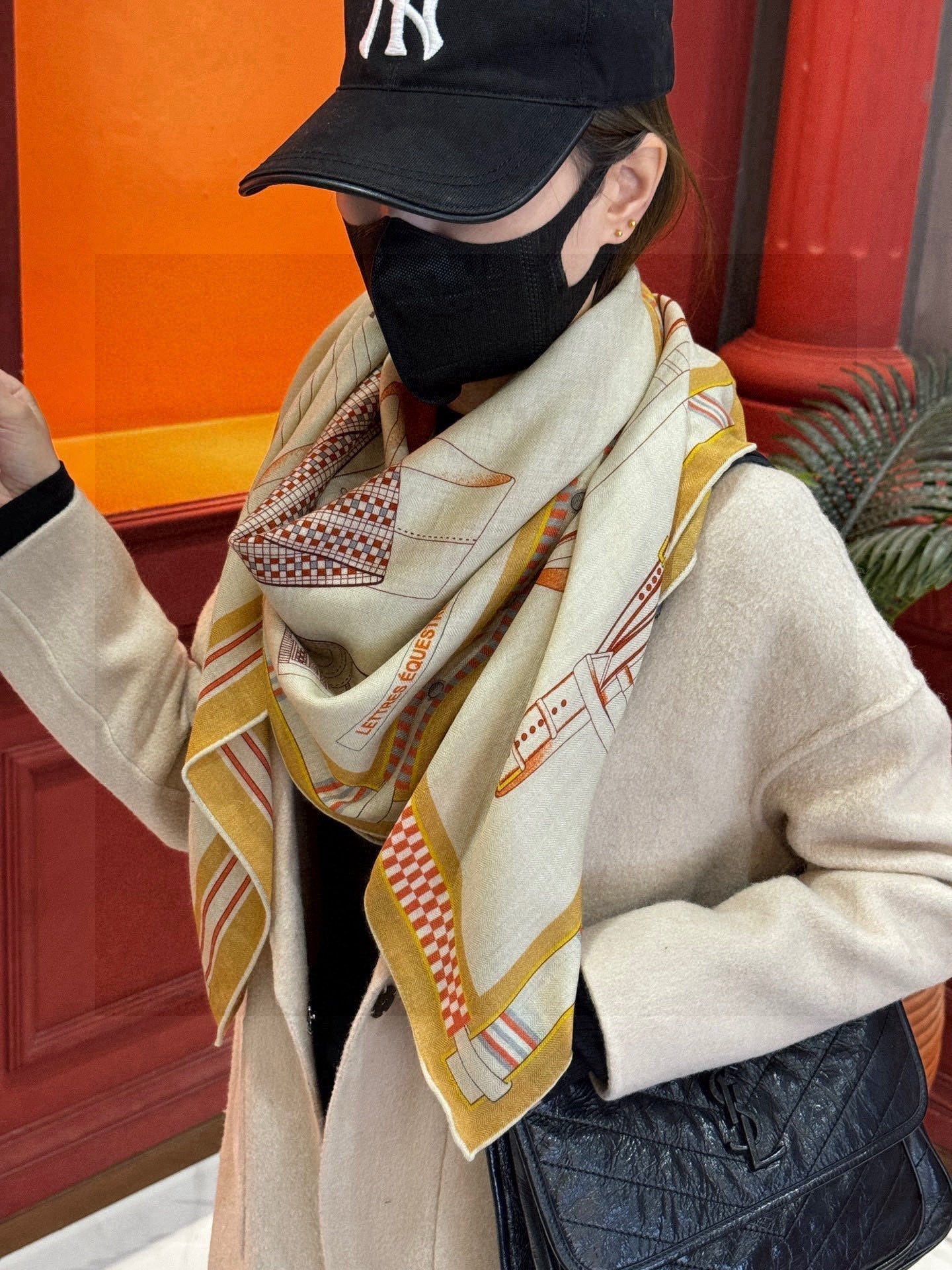 HERMES HERMES 25S SCARF 140 IN SILK AND CASERE 735808