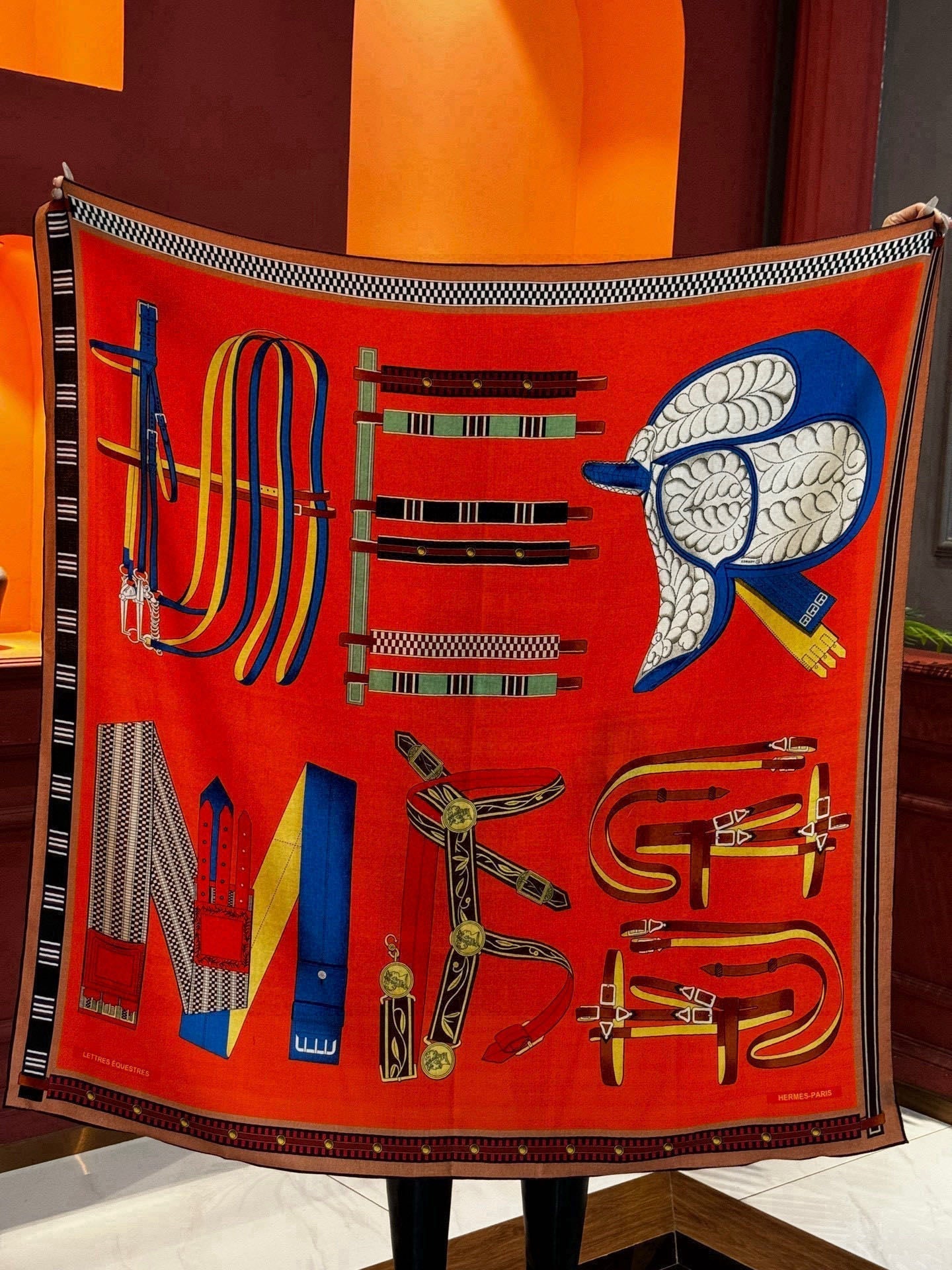 HERMES HERMES 25S SCARF 140 IN SILK AND CASERE 735809